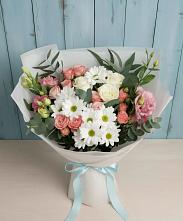 Букет цветов из:  Розы, Лизиантусы и Хризантемы #REPLACE_PRED# Трубчевске