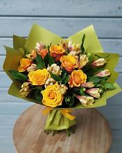 Букет цветов из:  Альстромерии и Розы в Трубчевске