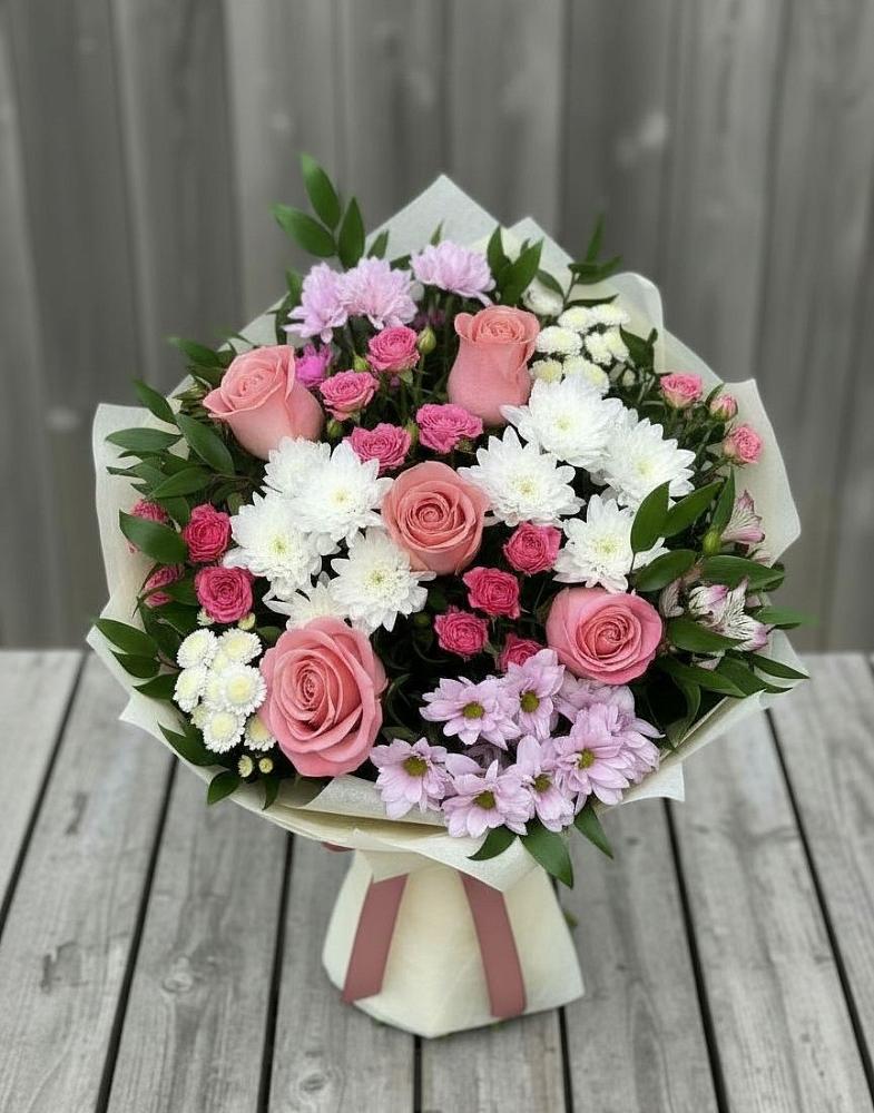 Букет цветов из: Альстромерии, Гвоздики, Розы и Хризантемы в Трубчевске