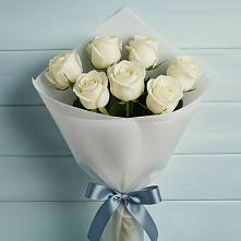 Букет 7 Белых роз Эдлесс Лав в Трубчевске