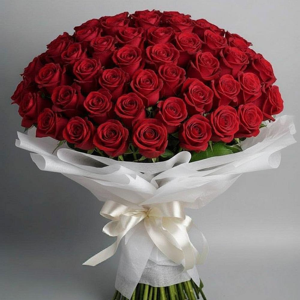 Букет 101 Красная роза Блэк Мэджик в Трубчевске