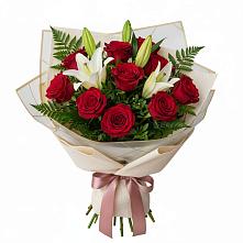 Букет цветов из:  Лилии и Розы в Трубчевске