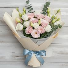 Букет цветов из:  Лизиантусы в Трубчевске