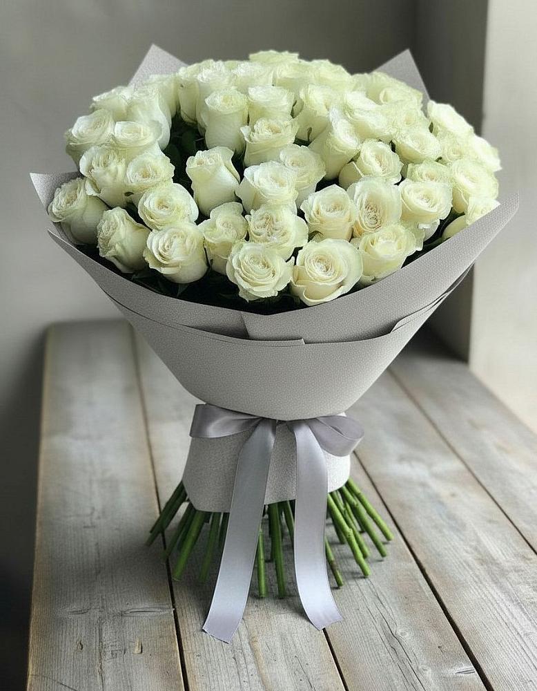 Букет 35 Белых роз в Трубчевске