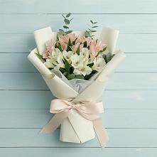 Букет цветов из:  Альстромерии в Трубчевске