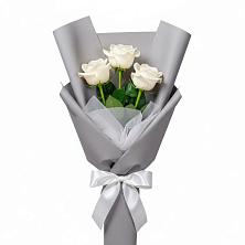 Букет 3 белые розы в Трубчевске