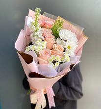 Букет цветов из:  Хризантемы и Розы в Трубчевске