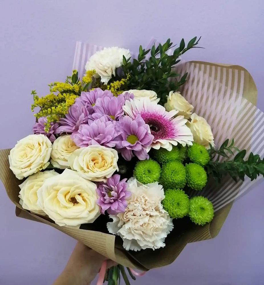 Букет цветов из: Хризантемы, Розы, Гвоздики и Герберы в Трубчевске