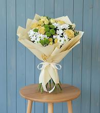 Букет цветов из:  Хризантемы и Розы в Трубчевске