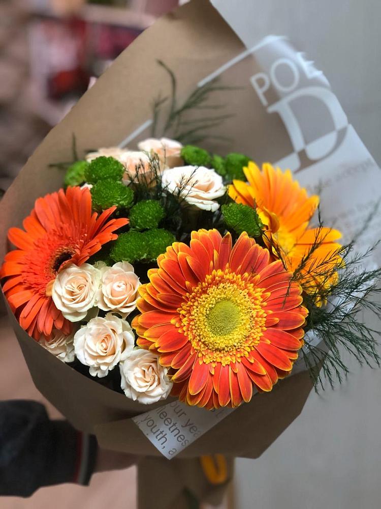 Букет цветов из: Герберы, Хризантемы и Розы в Трубчевске