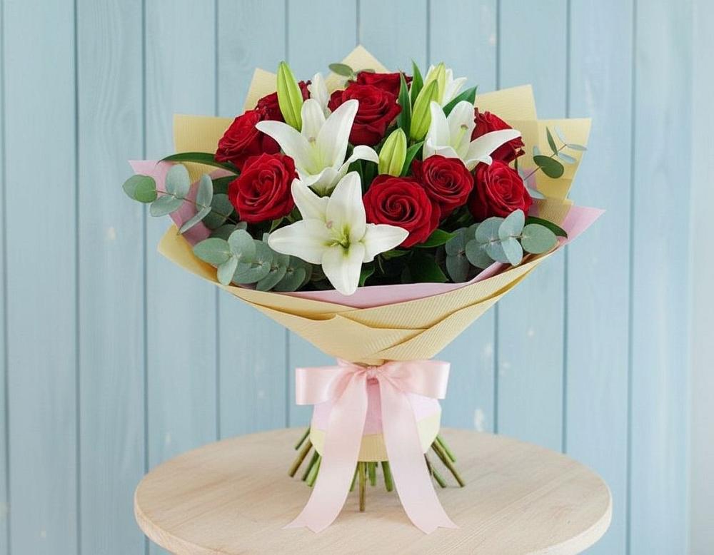 Букет цветов из: Лилии и Розы в Трубчевске