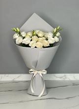 Букет цветов из:  Розы и Лизиантусы в Трубчевске